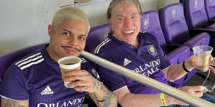 O funkeiro ficou no mesmo camarote que Silvio Santos. Foto: Reprodução