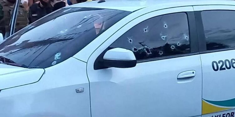 O taxista estava com um passageiro que tem extensa ficha criminal. Foto: Divulgação