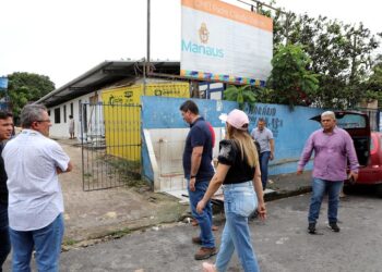 A ação foi acompanhada pela titular do órgão, professora Dulce Almeida. Foto: Mário Oliveira / Semed
