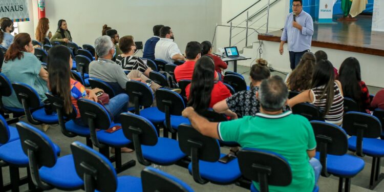 A novidade foi anunciada em reunião realizada nesta quarta-feira, 13/4, pelo titular da Secretaria de Comunicação (Semcom), jornalista Israel Conte. Foto: Antônio Pereira / Semcom
