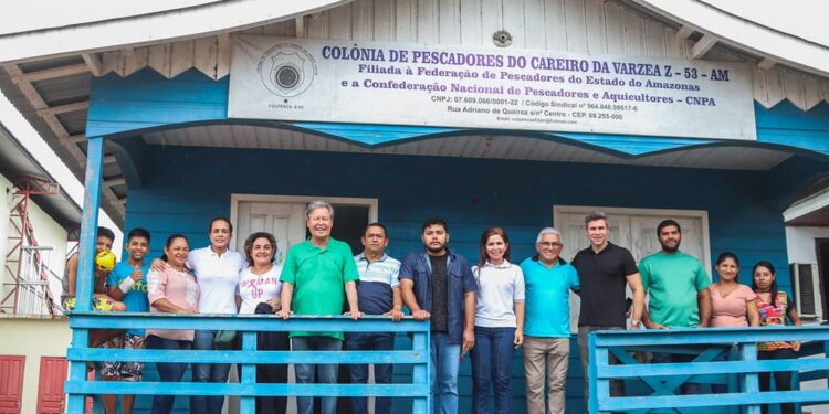 Arthur deu início à visita aos municípios do Amazonas e iniciou por Careiro da Várzea. Foto: Karla Vieira / Assessoria AVN