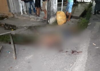 Homem ainda não identificado morreu após ser linchado. Foto: Divulgação