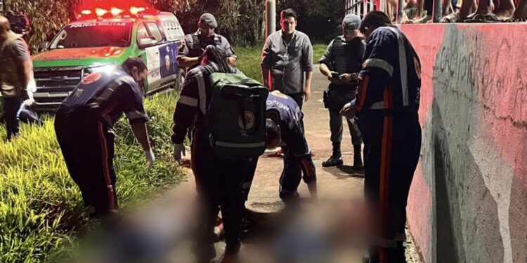 Os homens ainda não foram identificados no IML. Foto: Divulgação