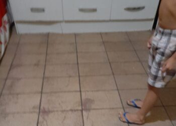 As crianças foram amarradas e trancadas a noite inteira em quarto escuro. Foto: Divulgação