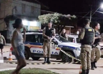 O crime aconteceu na praça de Quartel do Sacramento, distrito de Bom Jesus do Galho, em Minas Gerais. Foto: Reprodução