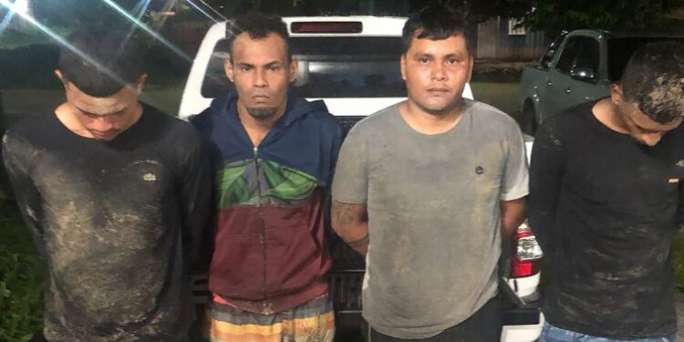 Os homens foram presos após invasão à delegacia em Japurá. Foto: Divulgação