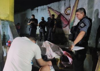 O homem caiu morto em escada. Foto: Divulgação