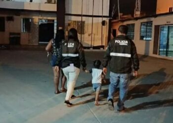 A mulher foi levada para a delegacia e a criança foi entregue à mãe. Foto: Reprodução