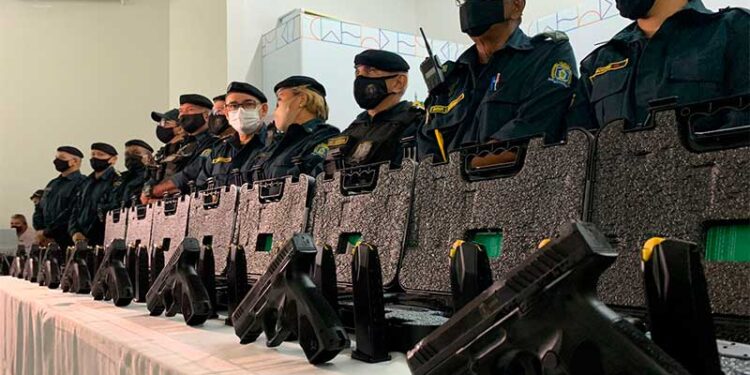 O porte e uso de armas terá validade em todo o país. Foto: Reprodução/Internet