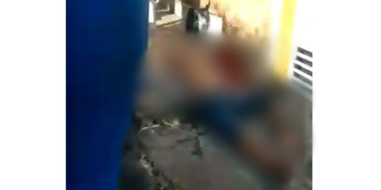 O homem foi perseguido e levou vários tiros no peito. Foto: Reprodução