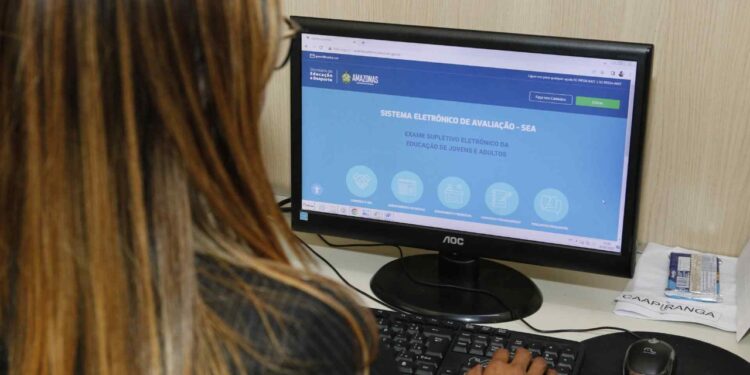 A prova será on-line, a ser aplicada entre os dia 2 de junho e 31 de agosto. Foto: Euzivaldo Queiroz/Seduc-AM