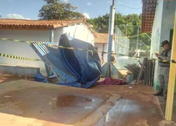 Caixa d’água desaba, atinge e mata funcionária de escola