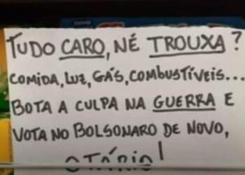Recado foi deixado na prateleira de um supermercado. Foto: Reprodução