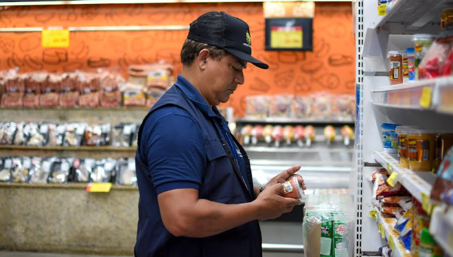 A ação ocorreu nesta segunda-feira, na zona leste de Manaus. Foto: João Pedro Sales/Procon-AM