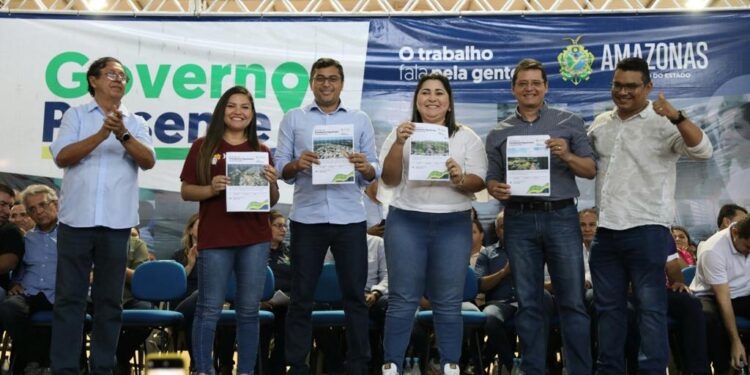 Convênio foi assinado nesta segunda-feira (13). Foto: Michael Dantas/Secretaria de Cultura e Economia Criativa