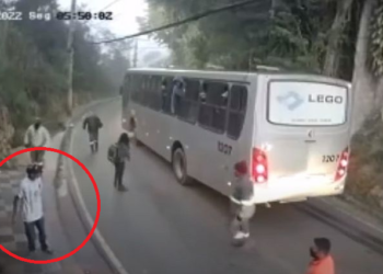 O assaltante foi visto pelos passageiros do ônibus. Foto: Reprodução