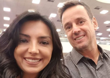 A artista não deu detalhes do acidente, mas mostrou como o carro ficou detonado. Foto: Reprodução