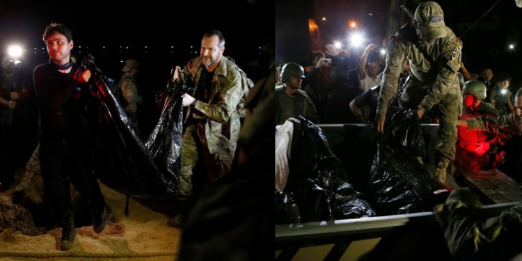 Imagens mostram os agentes federais carregando os restos mortais do jornalista e do indigenista. Foto: Divulgação