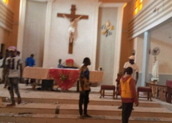 O ataque aconteceu na manhã deste domingo (5), durante a missa. Foto: Reprodução