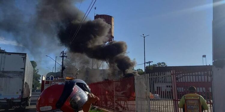 O princípio de incêndio aconteceu porque pagamento que seria hoje não foi realizado. Foto: Reprodução