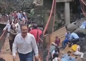 Uma cerimônia estava sendo realizada na ponte quando ocorreu o acidente. Foto: Reprodução