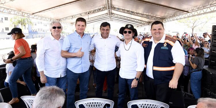 Os dois convênios foram assinados pela Prefeitura de Manaus e Governo do Estado do Amazonas. Foto: Dhyeizo Lemos / Semcom