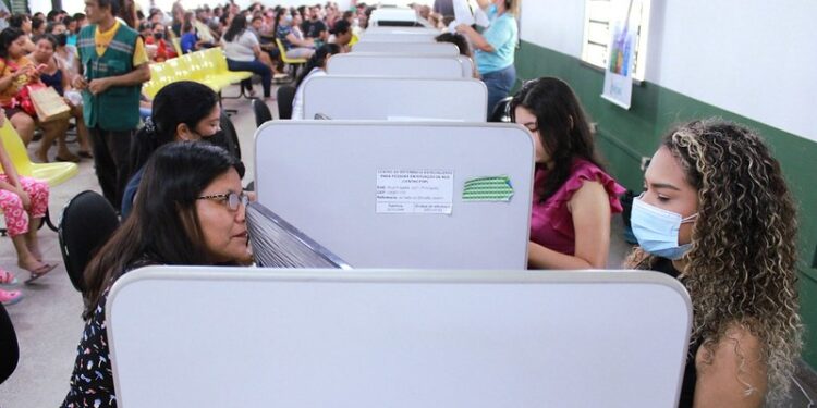O público atendido pelo Cras Prourbis, um dos mais movimentados, está sendo contatado a respeito da mudança provisória de endereço. Foto: Marcely Gomes / Semasc