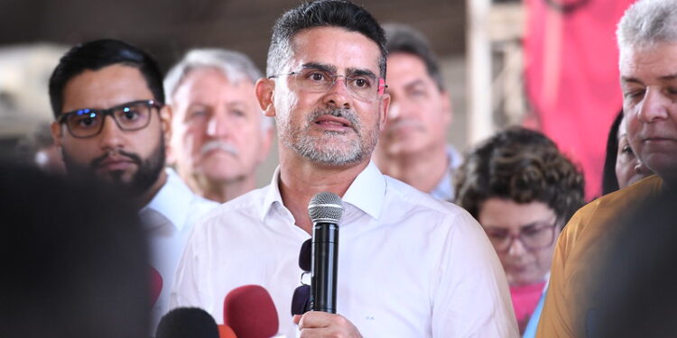 O prefeito de Manaus, David Almeida, afirmou que irá solicitar à Câmara Municipal de Manaus (CMM) a mudança do nome da marca. Foto: Divulgação