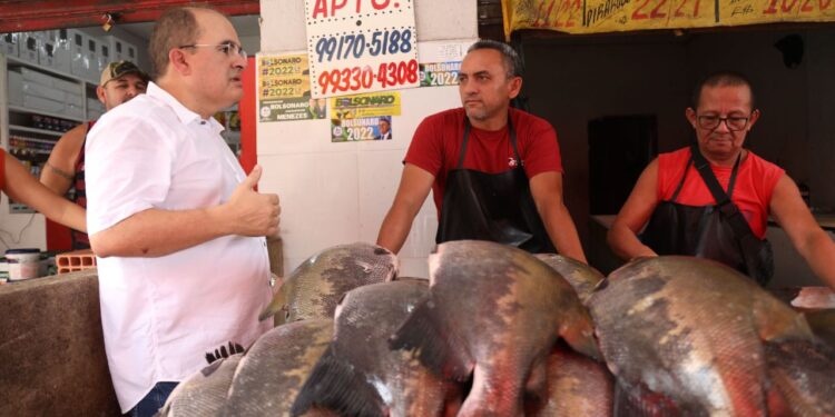 A ideia é fazer com que as famílias beneficiadas possam ter maior poder de compra. Foto: Marcelo Cadilhe