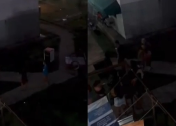 A mulher chegou em casa e pegou uma faca assim que flagrou a situação. Foto: Reprodução