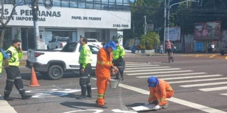 A faixa foi implementada nesta sexta-feira (22), na Djalma Batista. Foto: Reprodução