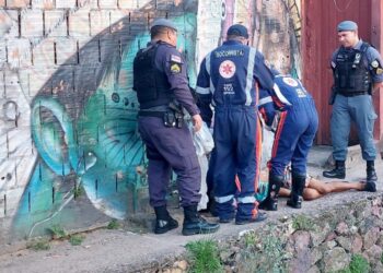 O suspeito levou vários tiros no tórax. Foto: Reprodução