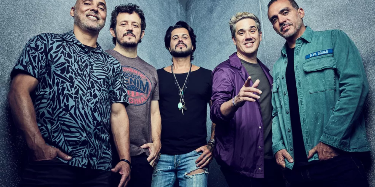 A banda está com turnê comemorativa dos 25 anos de carreira. Foto: Reprodução/Internet