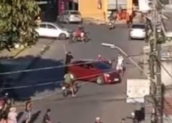 Os moradores correm assustados. Foto: Reprodução