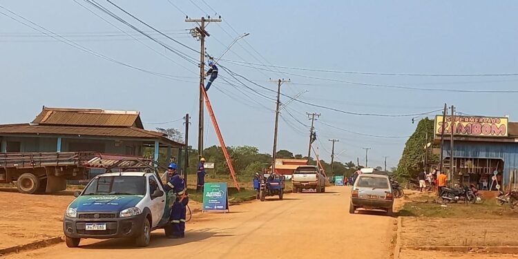 Cerca de 273 luminárias foram instaladas pela primeira vez, totalizando 23 ruas. Foto: Divulgação
