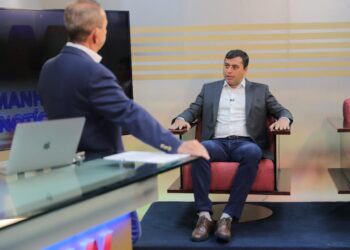 O governador deu entrevista para a  Rádio Tiradentes na manhã desta segunda-feira (8). Foto: Diego Peres - Divulgação