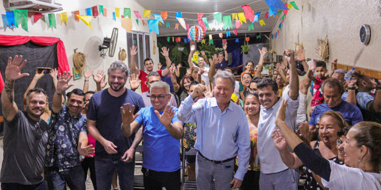 Arthur Neto tem visitado bairros por todas as áreas da cidade. Foto: Karla Vieira / Assessoria AVN