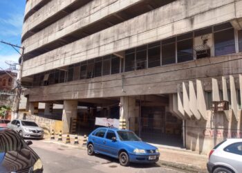Um dos imóveis é o Edifício Garagem do Centro de Manaus. Foto: Divulgação / Nortimóveis