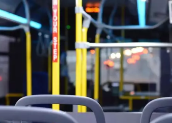 A idosa só se acordou com enfermeiros já a socorrendo. Foto: Reprodução