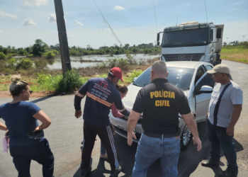 O sequestrador ainda bateu o carro da vítima. Foto: Reprodução