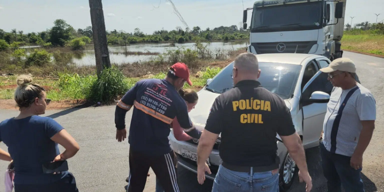 O sequestrador ainda bateu o carro da vítima. Foto: Reprodução