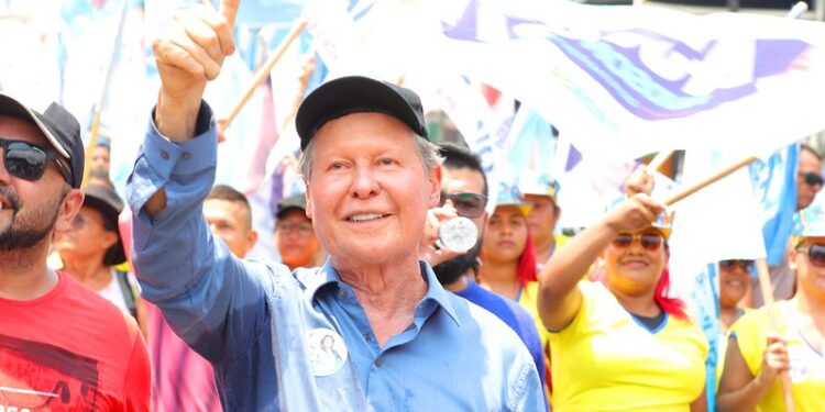Candidato ao senado disse que vai se manter forte quando o assunto for o Amazonas. Foto: Karla Vieira / Assessoria AVN
