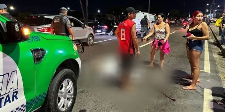 O acidente aconteceu na noite desta sexta-feira (9). Foto: Reprodução