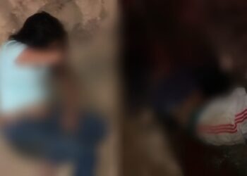 Os dois foram espancados pela população e levados ao hospital. Foto: Reprodução