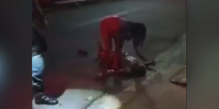 A mulher foi presa em flagrante. Foto: Reprodução