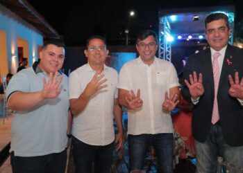 Uma confraternização foi realizada na zona centro-sul de Manaus para parabenizá-los pela vitória. Foto: Diego Peres