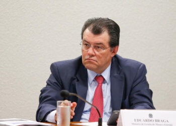 O senador não gostou de aparecer em terceiro lugar. Foto: Reprodução/Internet