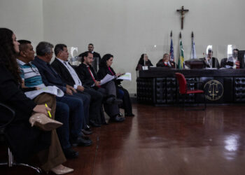 Aroldo da Silva Ribeiro, Raimundo Roosevelt da Conceição de Almeida Neves e Francisco Trindidade Saraiva Pinheiro são os acusados. Foto: Divulgação/TJ-AM