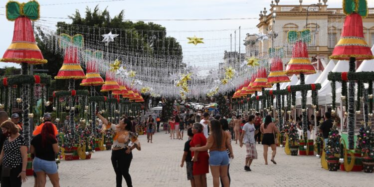 Mais de 30 expositores participam da feira. Foto: Michael Dantas - Secretaria de Estado de Cultura e Economia Criativa
