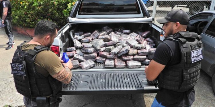 Um homem foi preso em flagrante. Foto: Tarcisio Heden  - Divulgação/SSP-AM